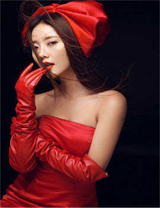 管彤图片/面包王金卓求演员表