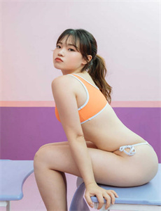 乾隆在马吃小燕子奶,久久免费看少妇高潮A片特爽